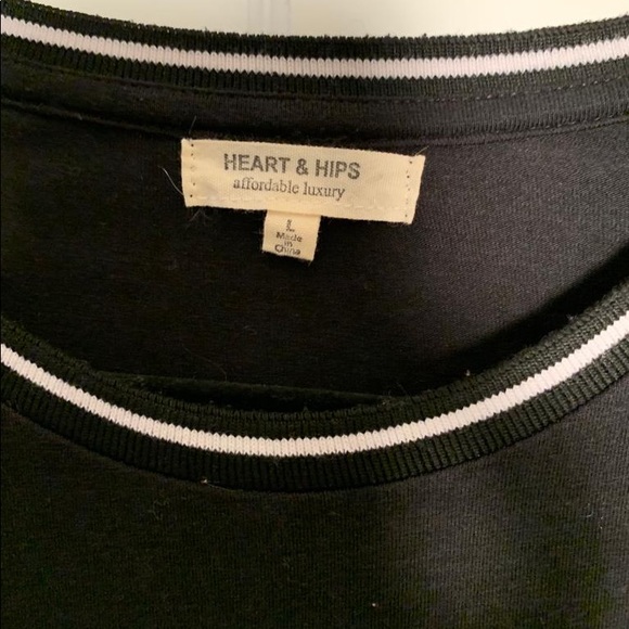 T-Shirt - Picture 3 of 4